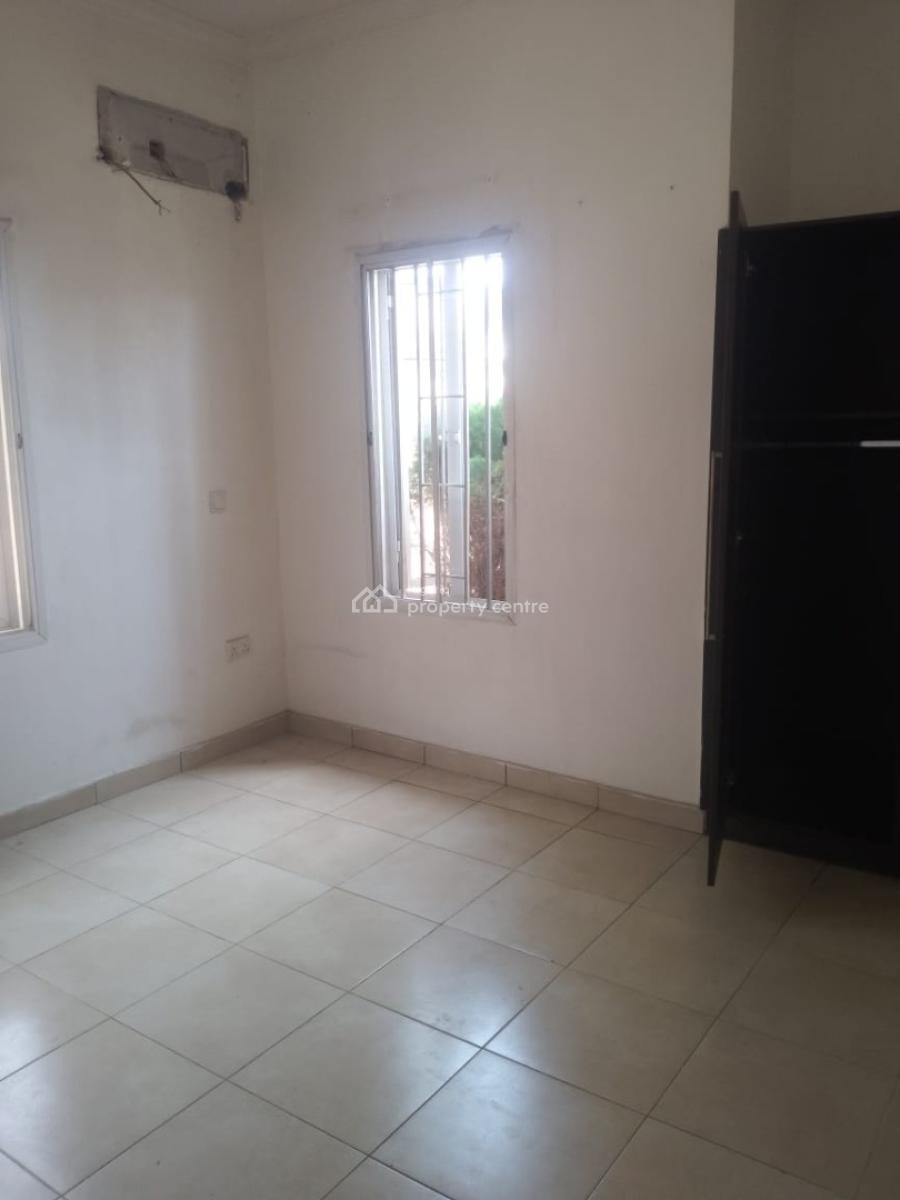 Luxury 2 Bedroom Apartment with Good Facilities, Off Admiralty Way, Lekki Phase 1, Lekki, Lagos, Flat / Apartment for Rent