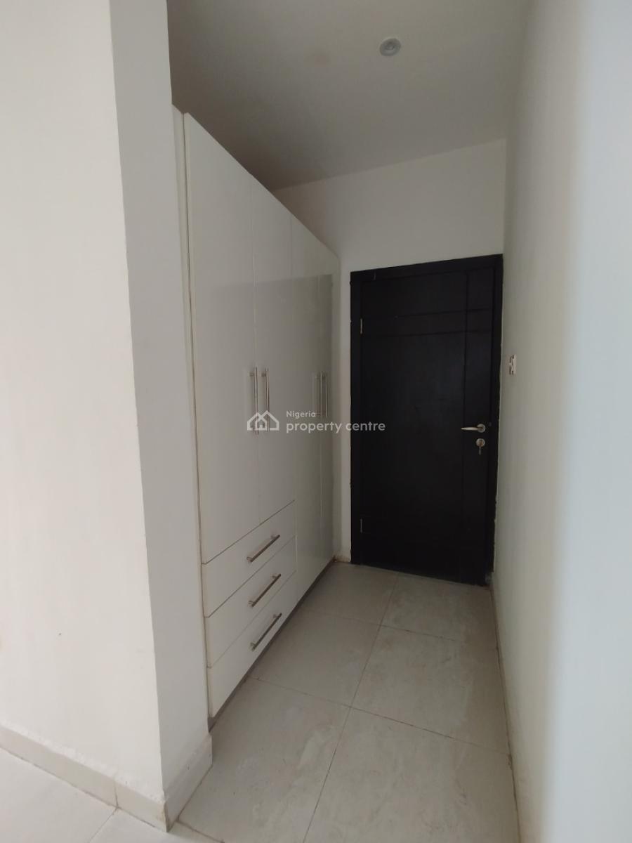2  Bedroom Apartment, Alausa, Ikeja, Lagos, Block of Flats for Sale