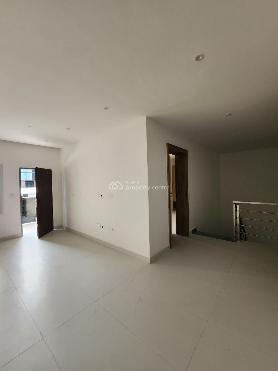 Lovely 4 Bedroom Terrace Duplex + Bq in a Secured Estate, Chevron Toll Gate, Lekki Conservation, Lekki, Lagos, Terraced Duplex for Sale