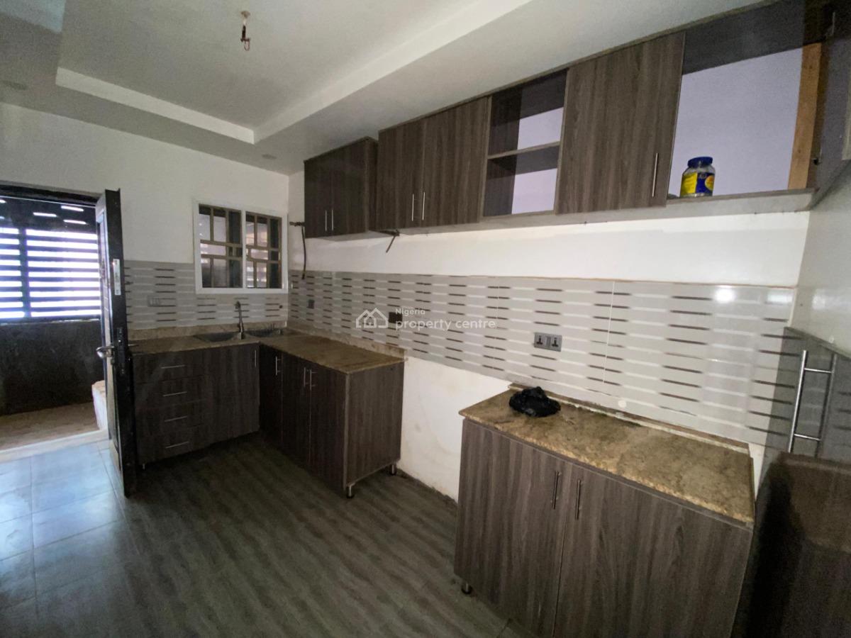 Lovely 3 Bedroom Apartment, Ochacho Estate, Life Camp, Abuja, Flat / Apartment for Rent