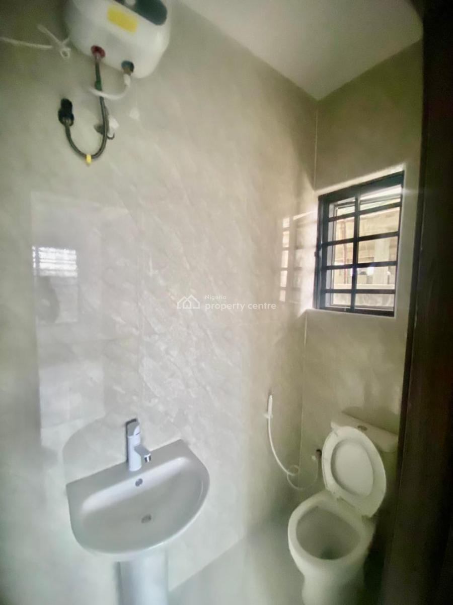 New Built Tastefully Finished Mini Flat at Alpha Beach Road Chevron, in a Very Beautiful Estate Alpha Beach Road Chevron Lekki, Lekki Phase 2, Lekki, Lagos, Mini Flat (room and Parlour) for Rent