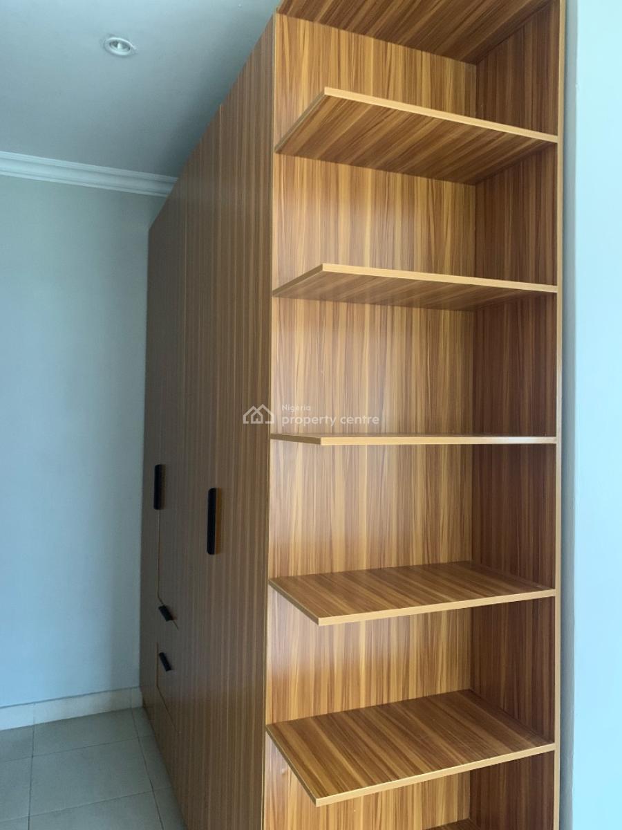 Luxurious 3bedroom Apartment with a Bq in a Gated Estate, Lekki, Lekki Phase 1, Lekki, Lagos, Flat / Apartment for Rent