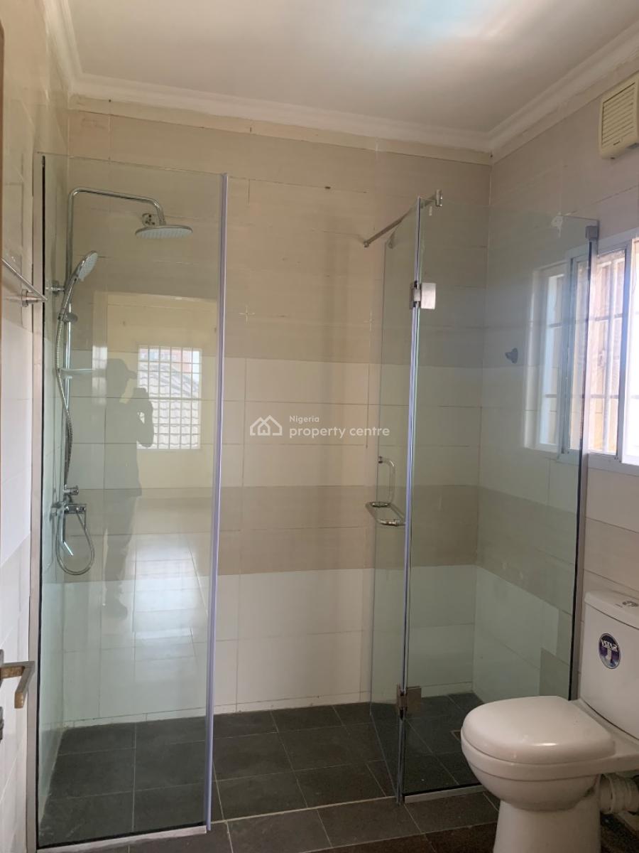 Luxurious 3bedroom Apartment with a Bq in a Gated Estate, Lekki, Lekki Phase 1, Lekki, Lagos, Flat / Apartment for Rent