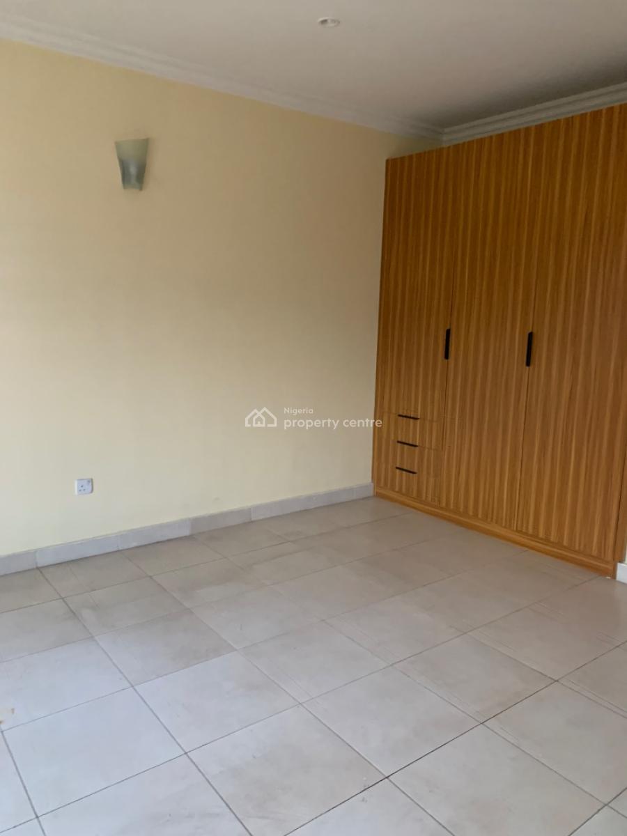 Luxurious 3bedroom Apartment with a Bq in a Gated Estate, Lekki, Lekki Phase 1, Lekki, Lagos, Flat / Apartment for Rent
