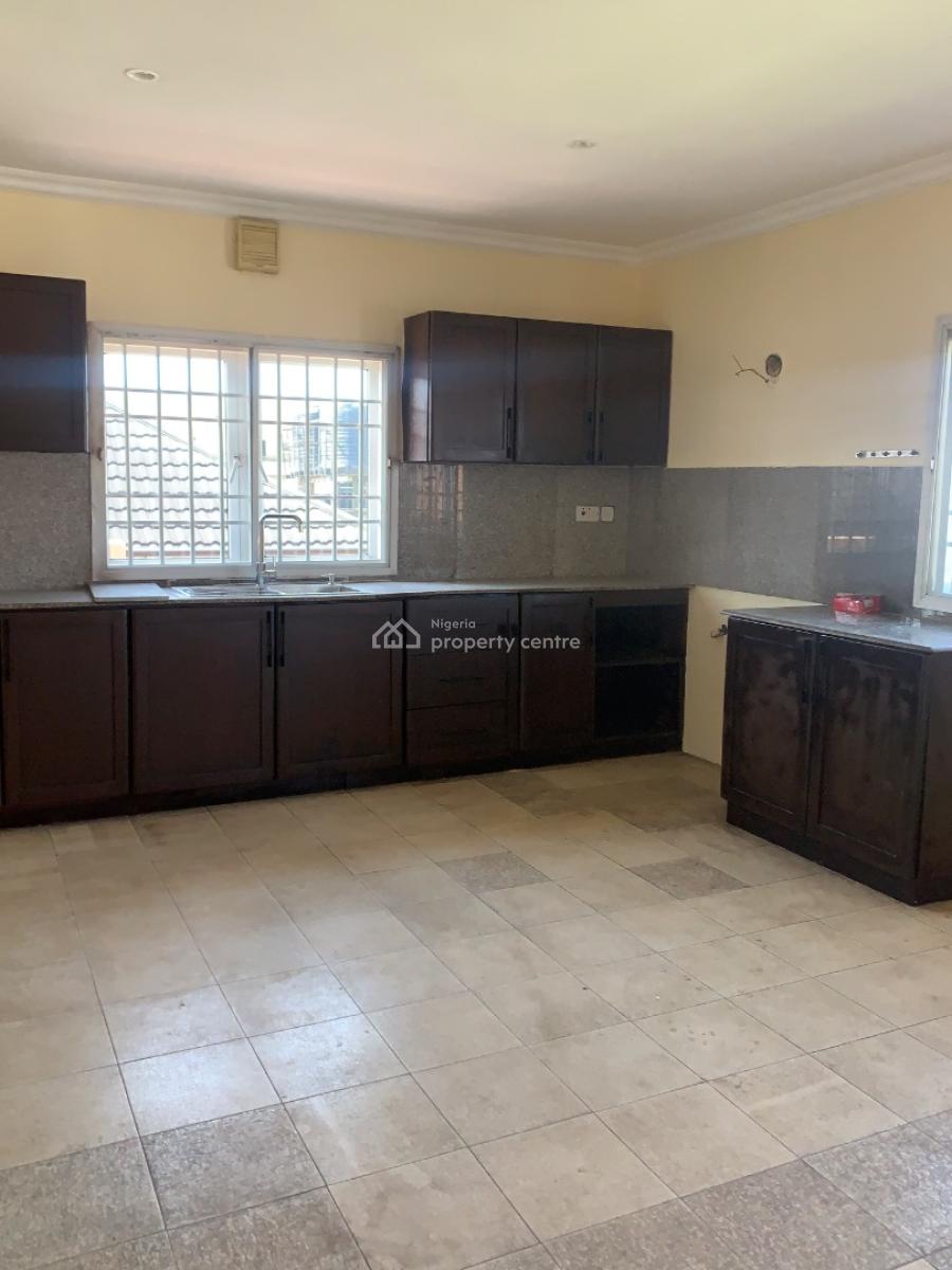 Luxurious 3bedroom Apartment with a Bq in a Gated Estate, Lekki, Lekki Phase 1, Lekki, Lagos, Flat / Apartment for Rent