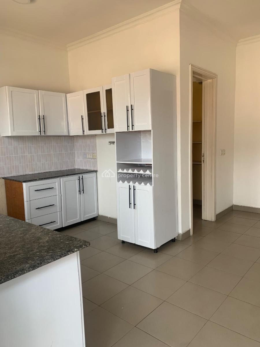 Beautiful Luxurious 3 Bedroom Apartment with a Bq in a Gated Estate, Lekki Phase 1, Lekki, Lagos, Flat / Apartment for Rent