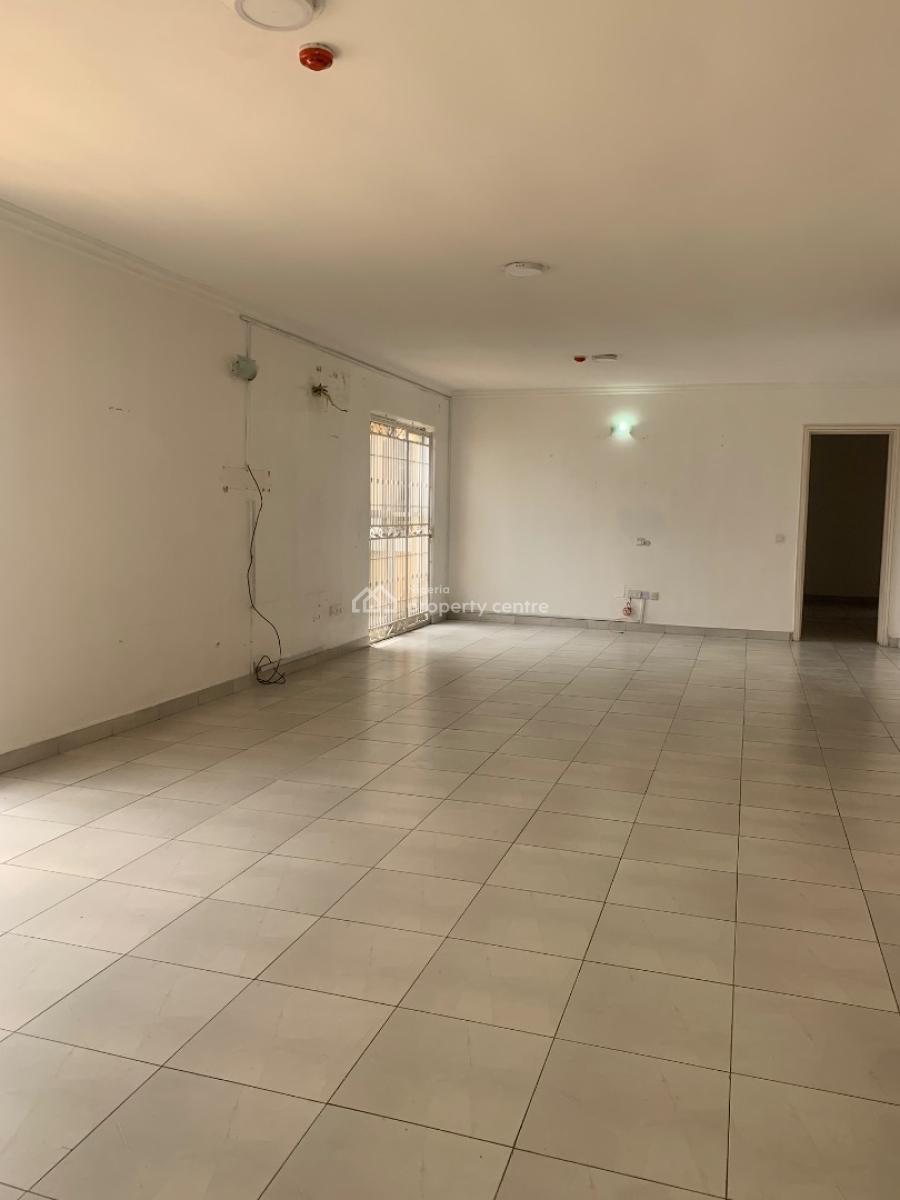 Beautiful Luxurious 3 Bedroom Apartment with a Bq in a Gated Estate, Lekki Phase 1, Lekki, Lagos, Flat / Apartment for Rent