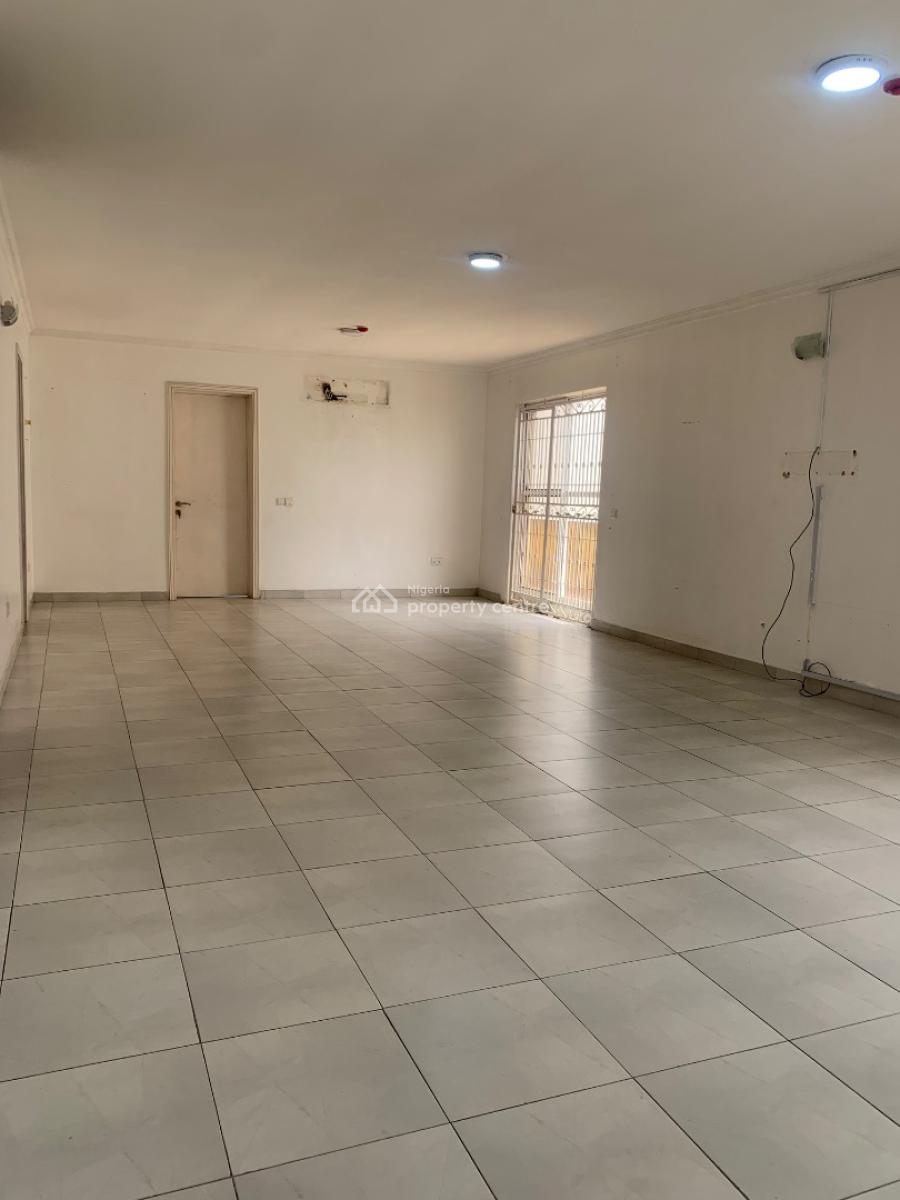 Beautiful Luxurious 3 Bedroom Apartment with a Bq in a Gated Estate, Lekki Phase 1, Lekki, Lagos, Flat / Apartment for Rent