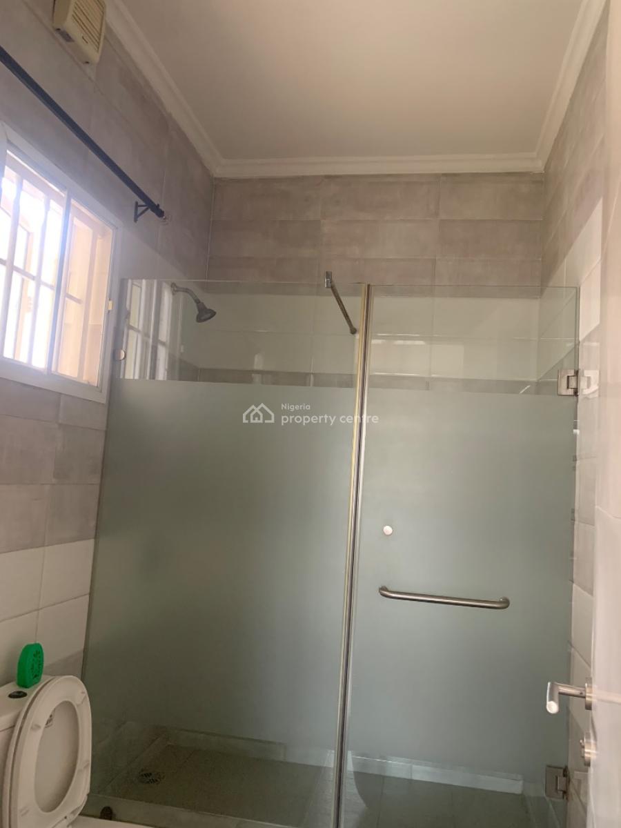 Beautiful Luxurious 3 Bedroom Apartment with a Bq in a Gated Estate, Lekki Phase 1, Lekki, Lagos, Flat / Apartment for Rent