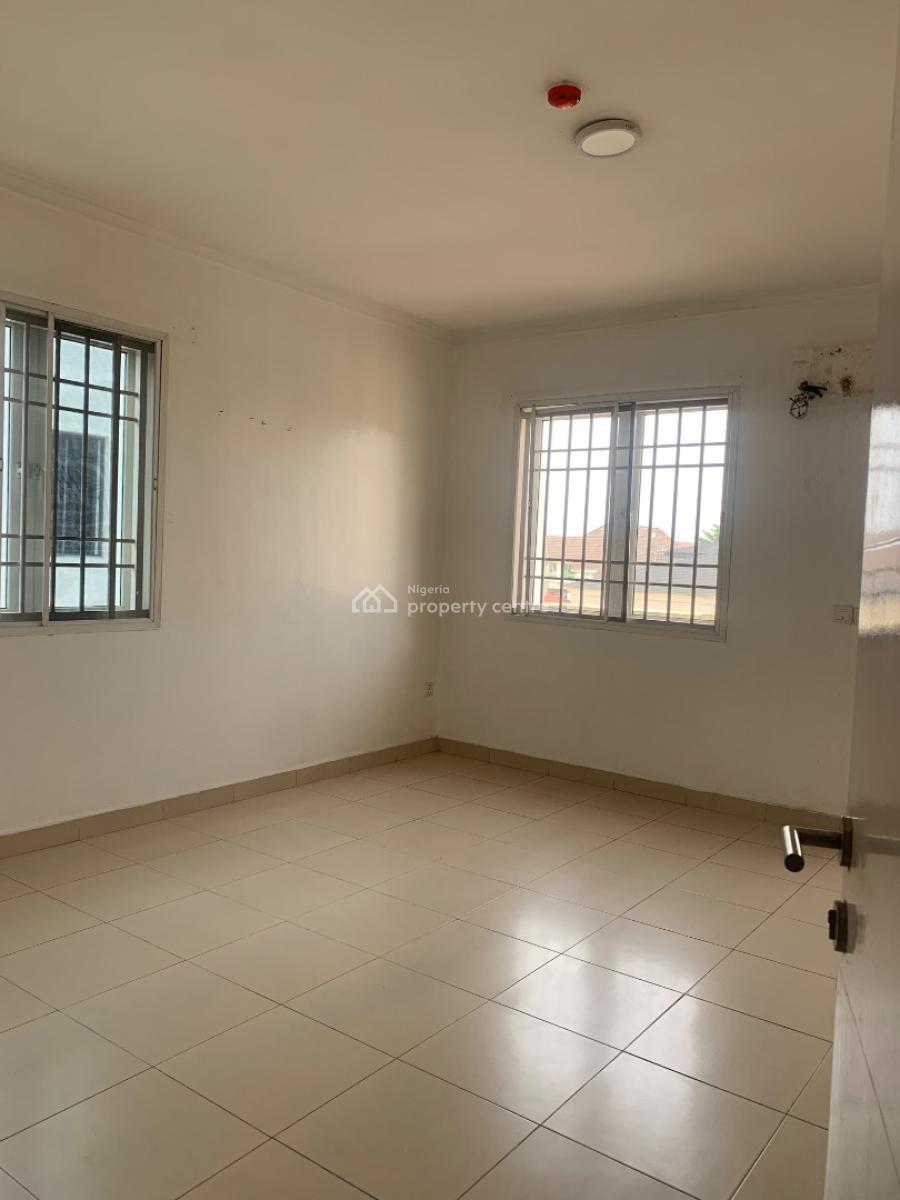 Beautiful Luxurious 3 Bedroom Apartment with a Bq in a Gated Estate, Lekki Phase 1, Lekki, Lagos, Flat / Apartment for Rent