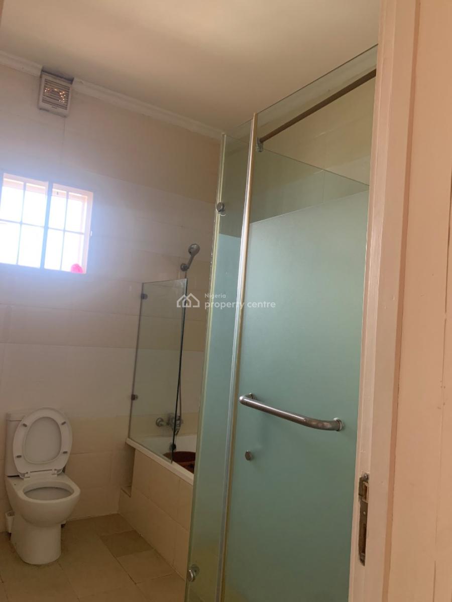 Beautiful Luxurious 3 Bedroom Apartment with a Bq in a Gated Estate, Lekki Phase 1, Lekki, Lagos, Flat / Apartment for Rent