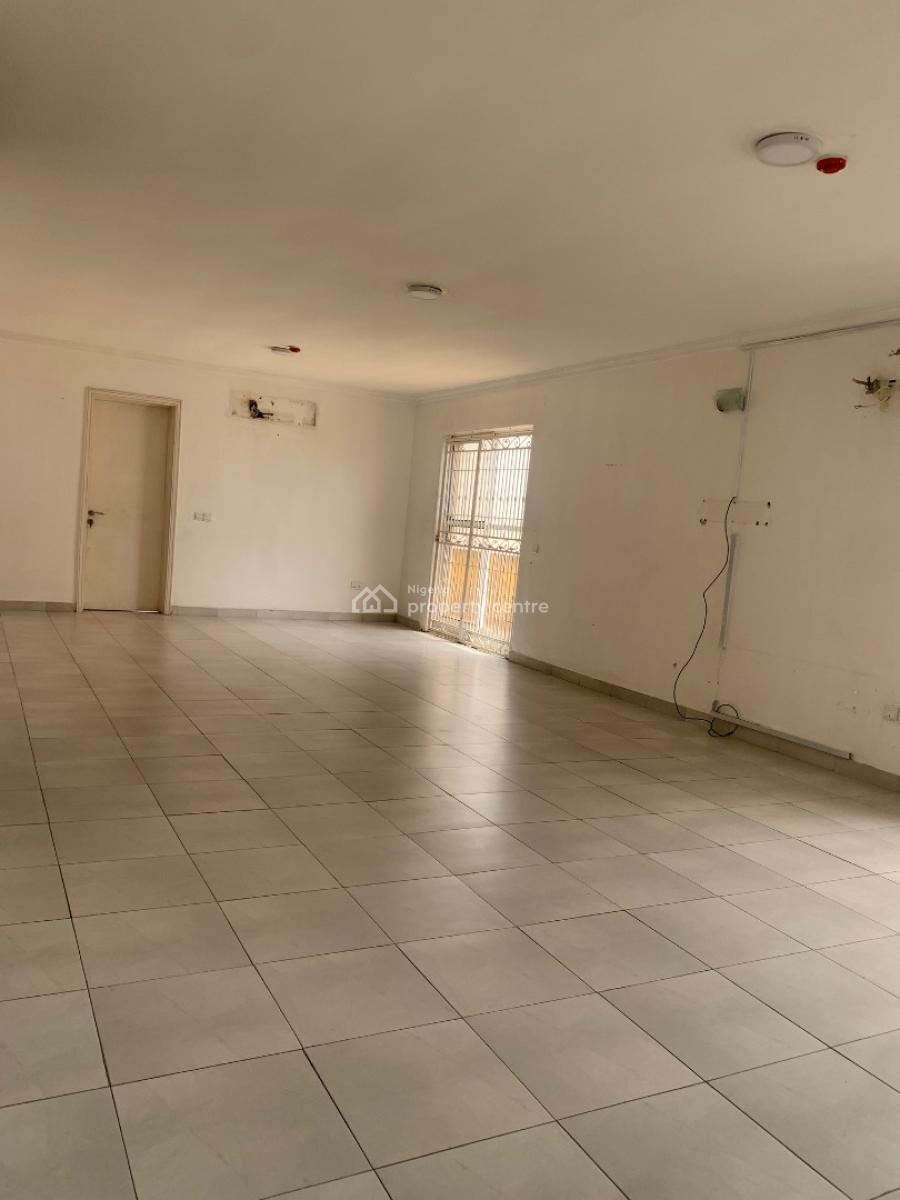 Beautiful Luxurious 3 Bedroom Apartment with a Bq in a Gated Estate, Lekki Phase 1, Lekki, Lagos, Flat / Apartment for Rent