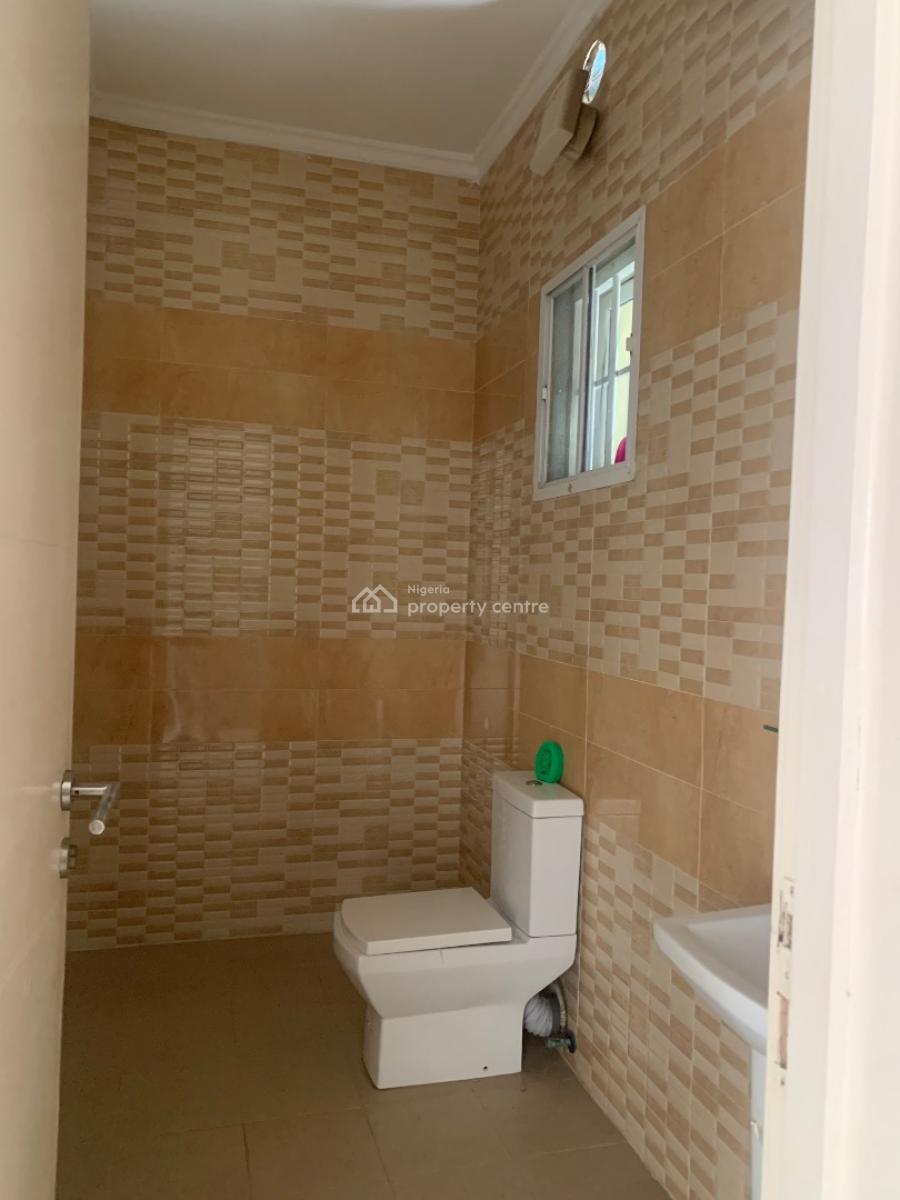 Beautiful Luxurious 3 Bedroom Apartment with a Bq in a Gated Estate, Lekki Phase 1, Lekki, Lagos, Flat / Apartment for Rent