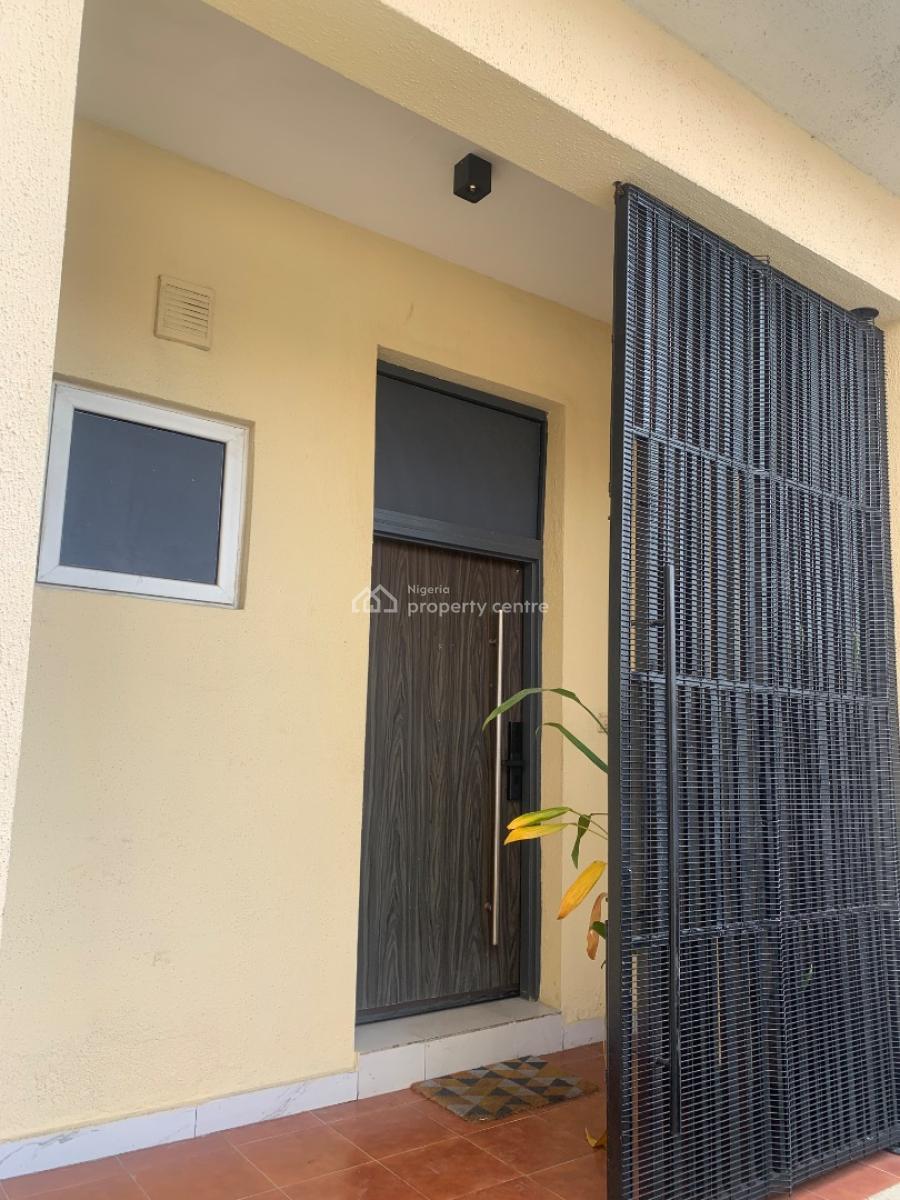 Beautiful Luxurious 3 Bedroom Apartment with a Bq in a Gated Estate, Lekki Phase 1, Lekki, Lagos, Flat / Apartment for Rent