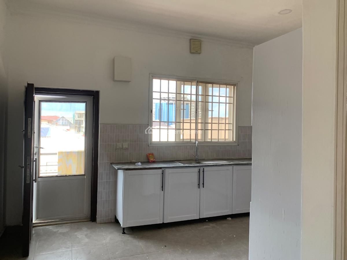 Beautiful Luxurious 3 Bedroom Apartment with a Bq in a Gated Estate, Lekki Phase 1, Lekki, Lagos, Flat / Apartment for Rent