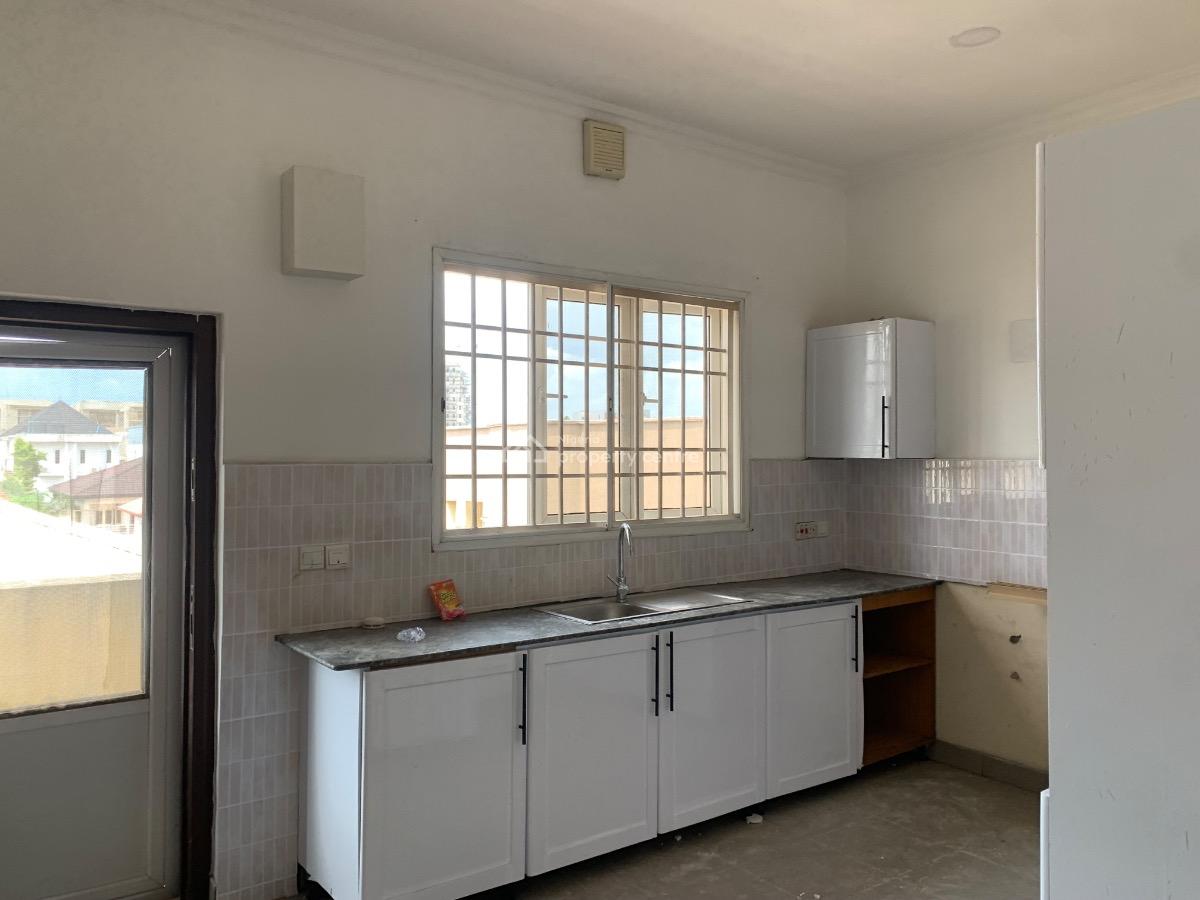 Beautiful Luxurious 3 Bedroom Apartment with a Bq in a Gated Estate, Lekki Phase 1, Lekki, Lagos, Flat / Apartment for Rent