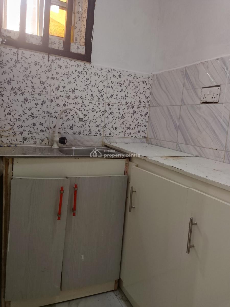 Sharp & Affordable Self-contained Apartment in Guzape, Abuja, Off Gilbert Chikelu Crescent Guzape, Guzape District, Abuja, Self Contain (single Rooms) for Rent