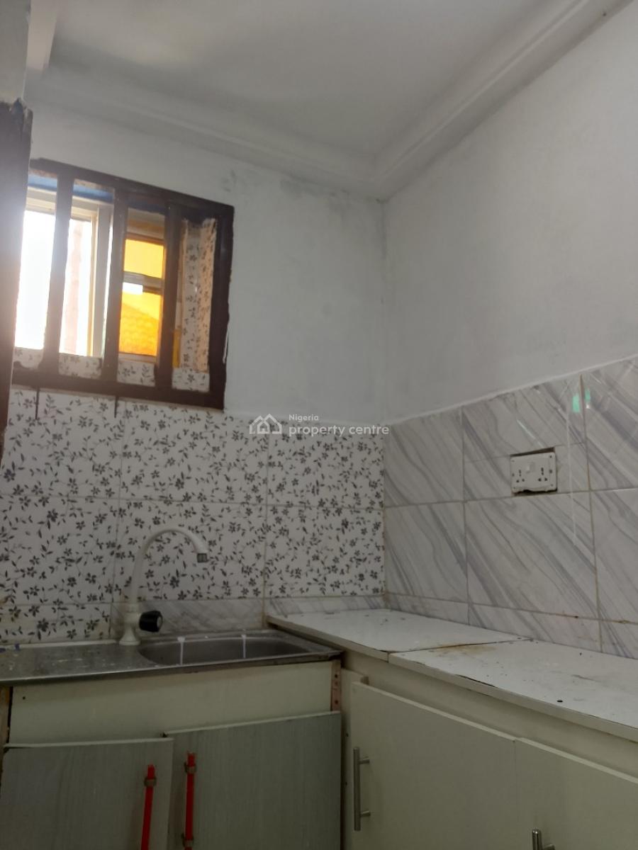 Sharp & Affordable Self-contained Apartment in Guzape, Abuja, Off Gilbert Chikelu Crescent Guzape, Guzape District, Abuja, Self Contain (single Rooms) for Rent