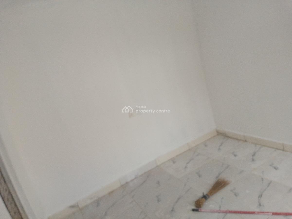 Sharp & Affordable Self-contained Apartment in Guzape, Abuja, Off Gilbert Chikelu Crescent Guzape, Guzape District, Abuja, Self Contain (single Rooms) for Rent