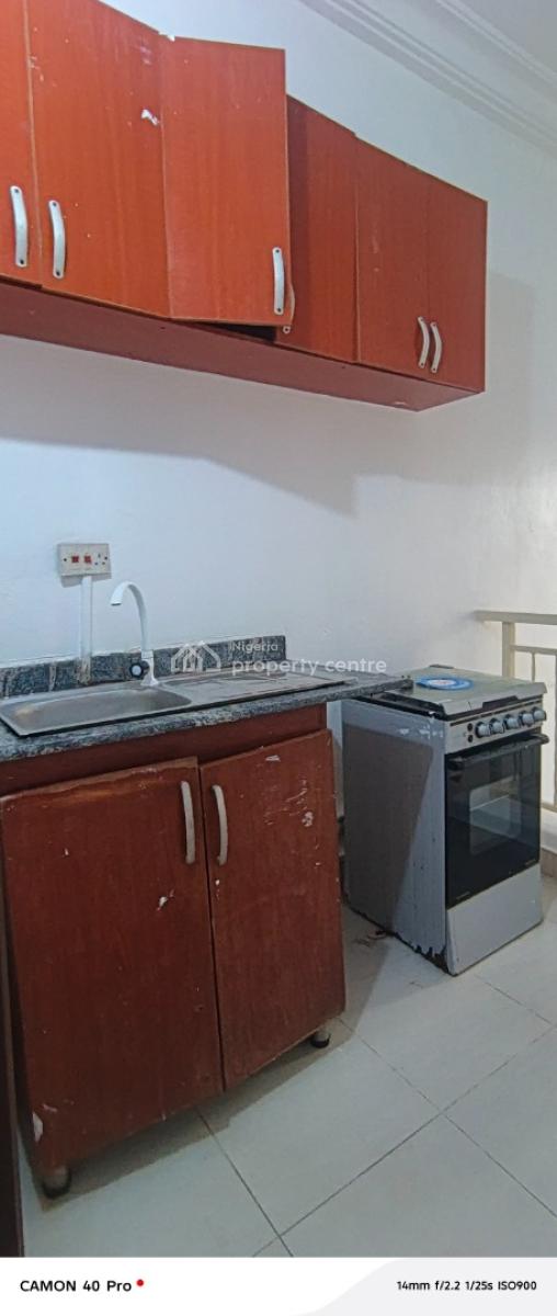Service 2 Bedroom Flat Upstairs in Phase 1, Ayinde Akinmade Street Off Admiralty Way, Lekki Phase 1, Lekki, Lagos, Flat / Apartment for Rent