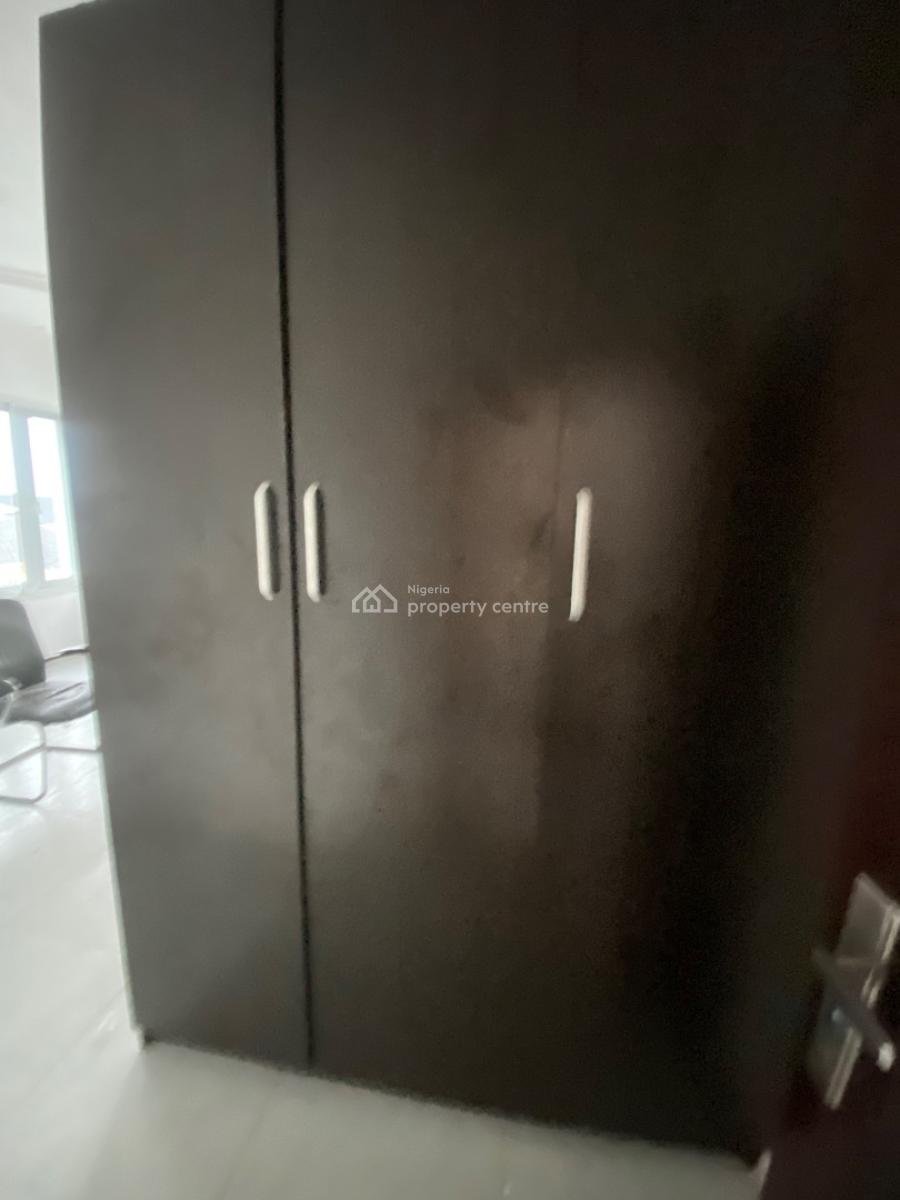 Luxury Standard Spacious 3 Bedroom Flat, Eleganza Toll Gate  in an Estate, Lekki, Lagos, Flat / Apartment for Rent