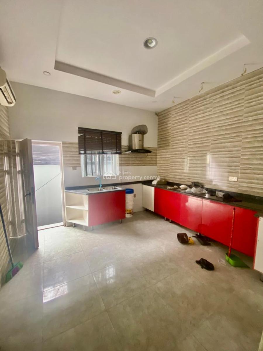 Fully Detached 4 Bedroom Duplex at Chevron  Drive Lekki Lagos., Chevron Facing The Road Outside The Estate Facing The Chevron Drive Ro, Lekki Phase 2, Lekki, Lagos, Detached Duplex for Rent