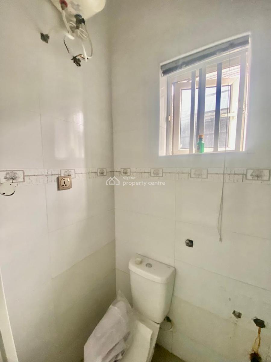 Fully Detached 4 Bedroom Duplex at Chevron  Drive Lekki Lagos., Chevron Facing The Road Outside The Estate Facing The Chevron Drive Ro, Lekki Phase 2, Lekki, Lagos, Detached Duplex for Rent