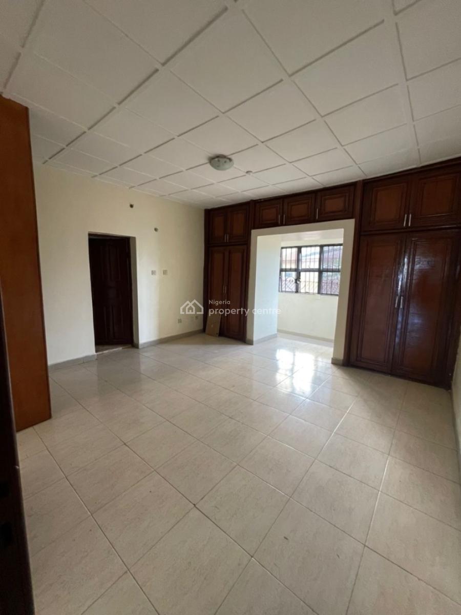 Spacious Studio Apartment Upstairs  with 24hrs Light and Clean Water, Ikota, Lekki, Lagos, Self Contain (single Rooms) for Rent