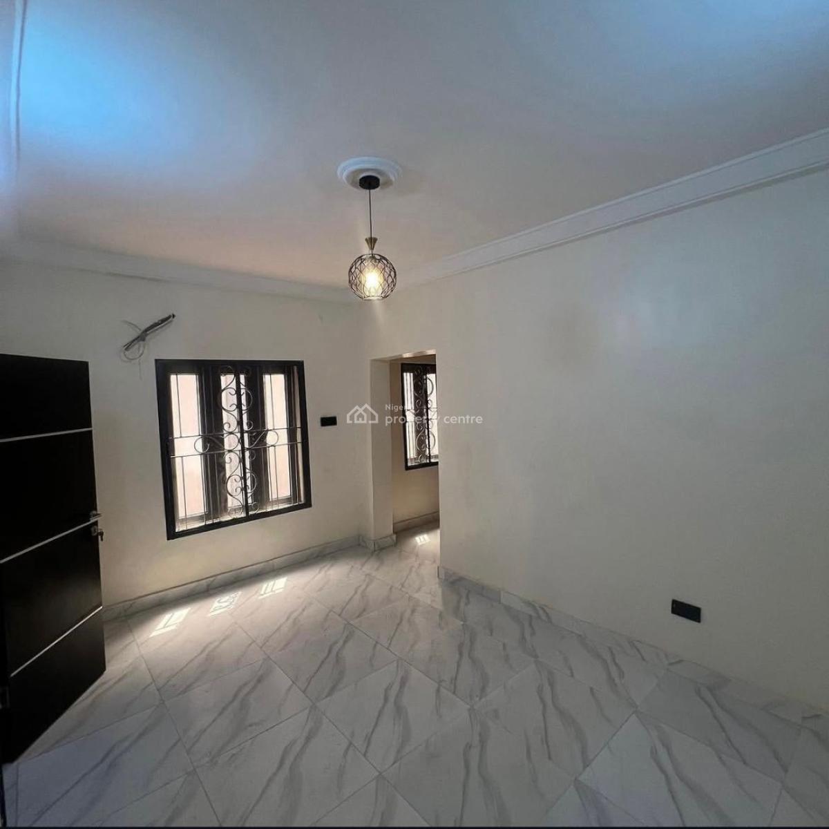 Newly Built 2 Bedroom Flat, Anthony, Maryland, Lagos, Flat / Apartment for Sale