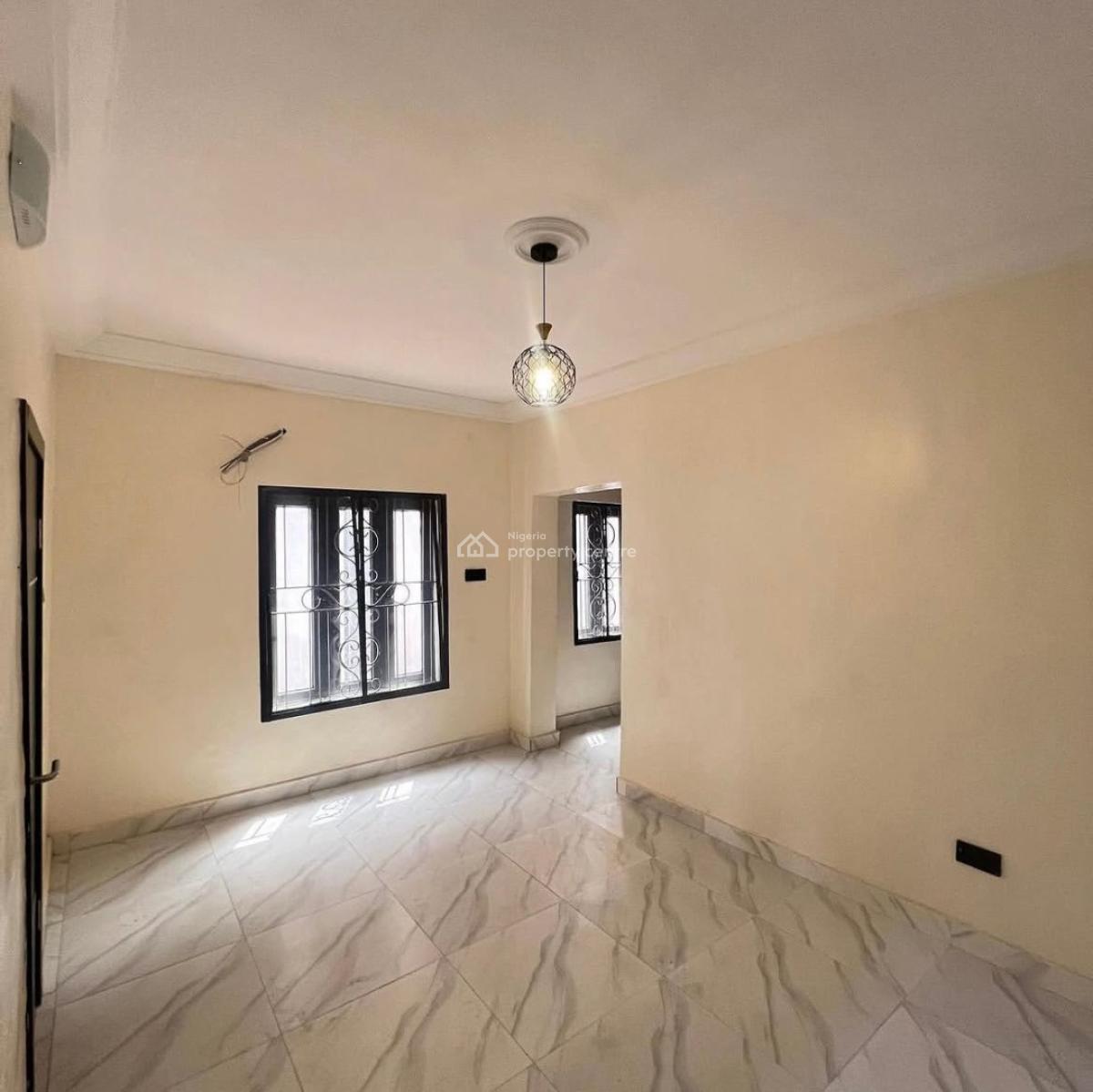 Newly Built 2 Bedroom Flat, Anthony, Maryland, Lagos, Flat / Apartment for Sale