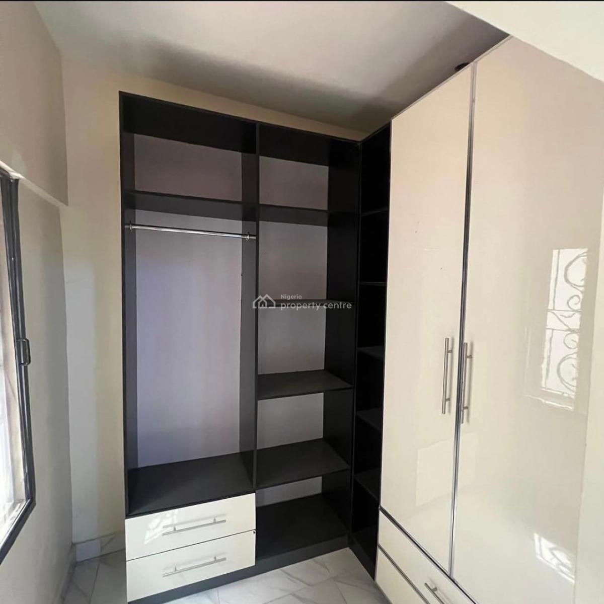 Newly Built 2 Bedroom Flat, Anthony, Maryland, Lagos, Flat / Apartment for Sale