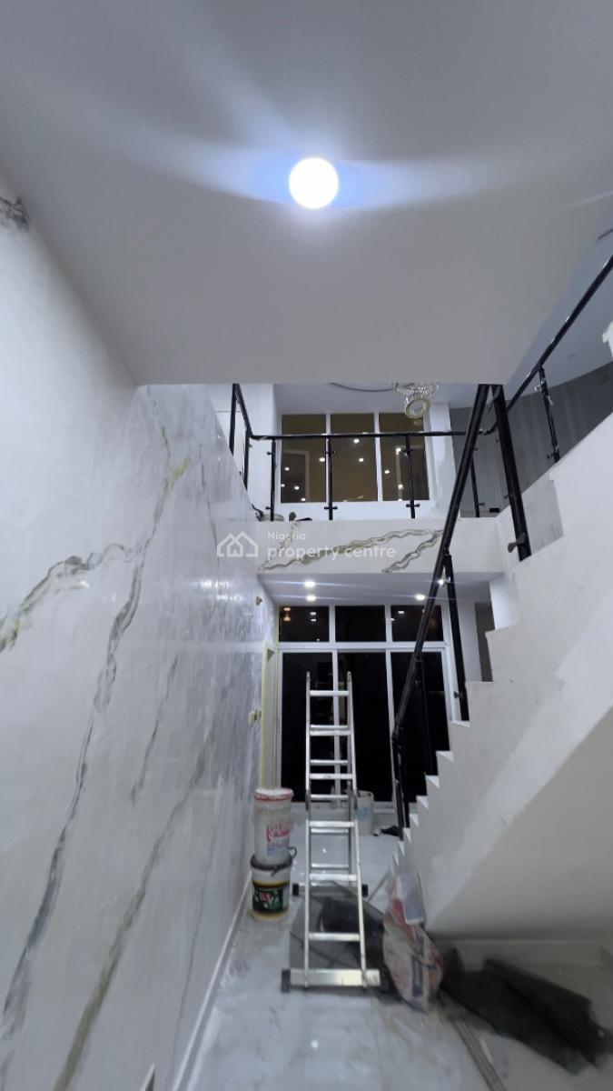 Newly Renovated 4bedroom Terrace with Bq, Orchard Estate, Sunview Street, Spg Road, Ologolo, Lekki Lagos., Ologolo, Lekki, Lagos, Terraced Duplex for Sale