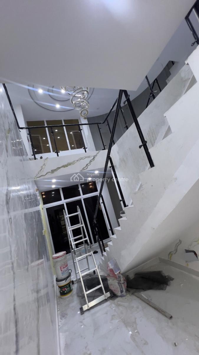 Newly Renovated 4bedroom Terrace with Bq, Orchard Estate, Sunview Street, Spg Road, Ologolo, Lekki Lagos., Ologolo, Lekki, Lagos, Terraced Duplex for Sale