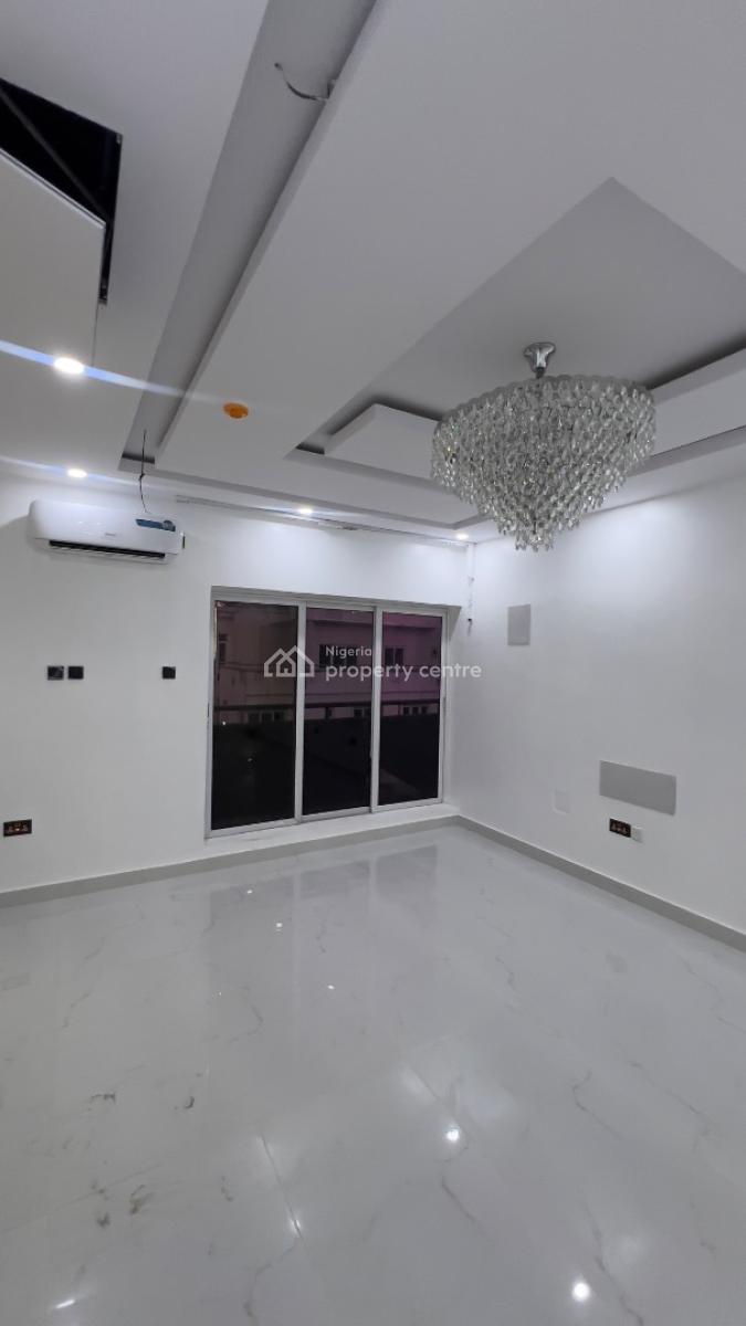 Newly Renovated 4bedroom Terrace with Bq, Orchard Estate, Sunview Street, Spg Road, Ologolo, Lekki Lagos., Ologolo, Lekki, Lagos, Terraced Duplex for Sale