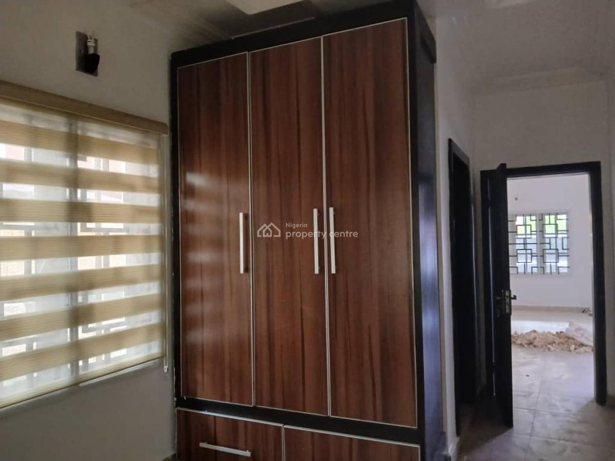 Fully Serviced Luxury 4 Bedrooms Terraced Duplex in a Secured Estate, Lekki Paradise 3 Estate, Chevron Drive, Lekki, Lagos, Terraced Duplex for Rent
