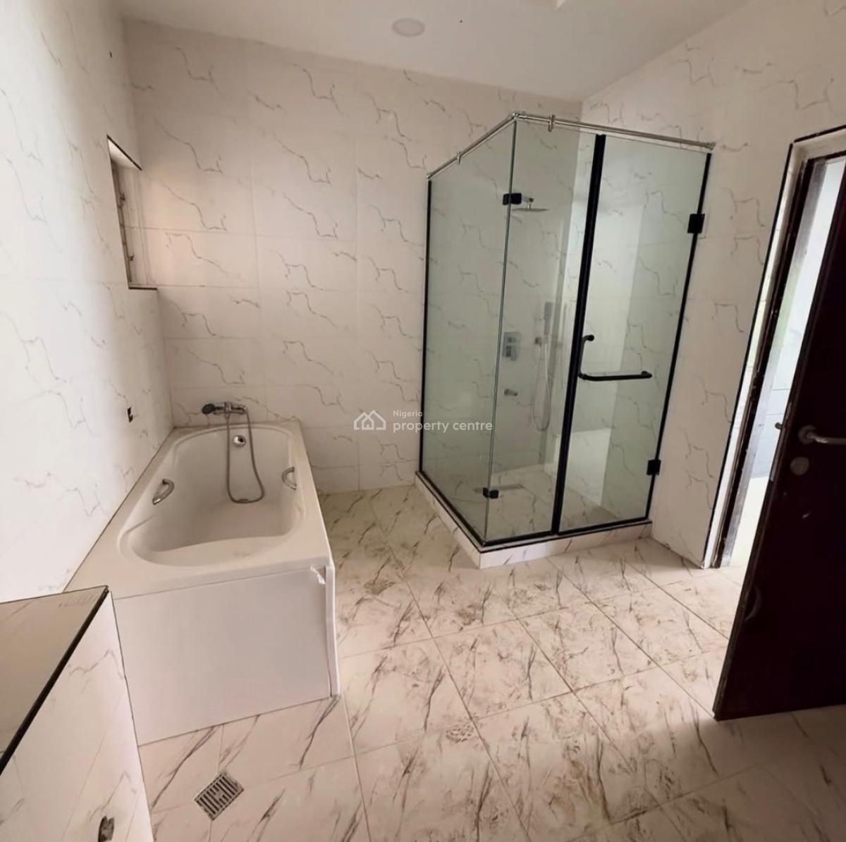 4 Bedroom Terrace Duplex with Bq, Kaura, Abuja, Terraced Duplex for Sale