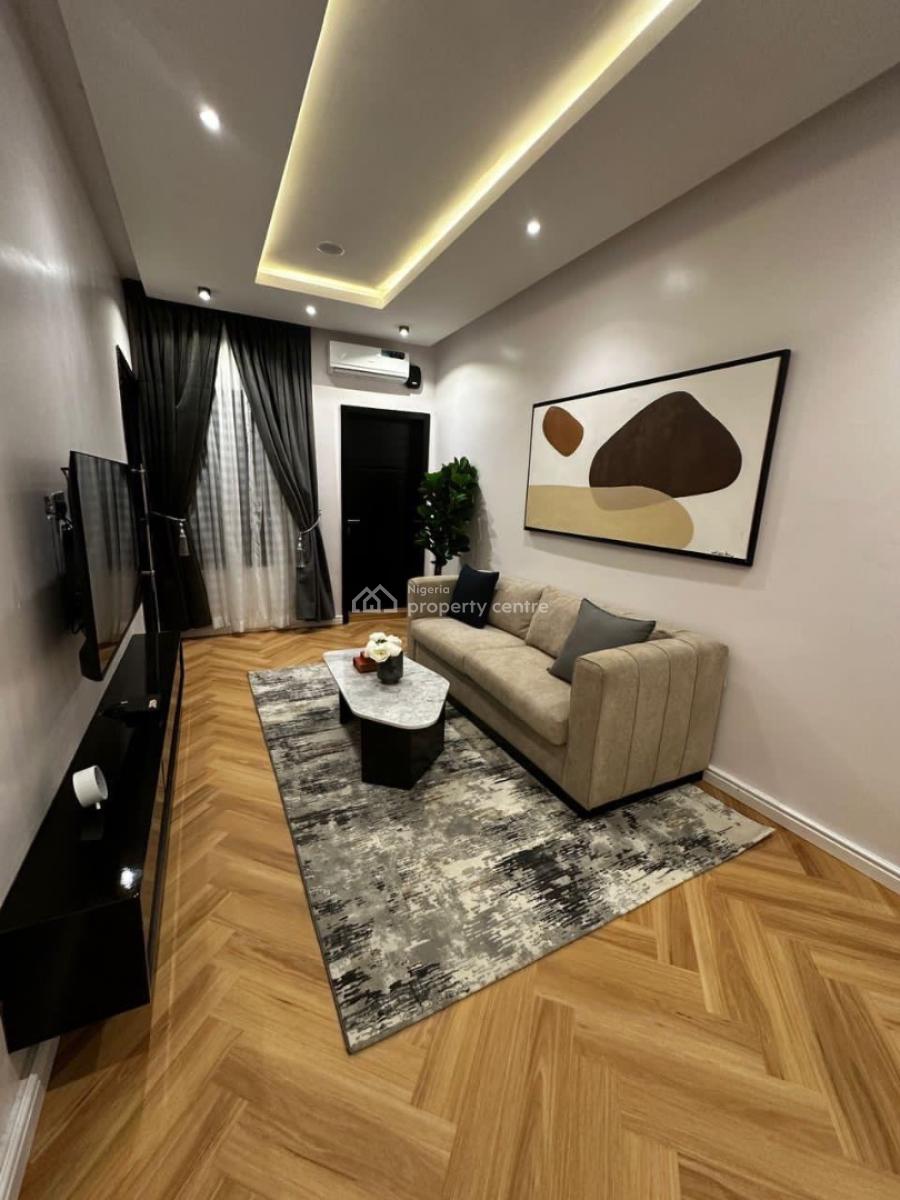a Very Sweet and Spacious Stand Alone Apartment Located in a Serene a, Lekki Phase 1, Lekki, Lagos, Flat / Apartment Short Let
