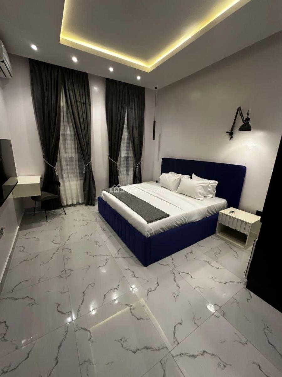 a Very Sweet and Spacious Stand Alone Apartment Located in a Serene a, Lekki Phase 1, Lekki, Lagos, Flat / Apartment Short Let