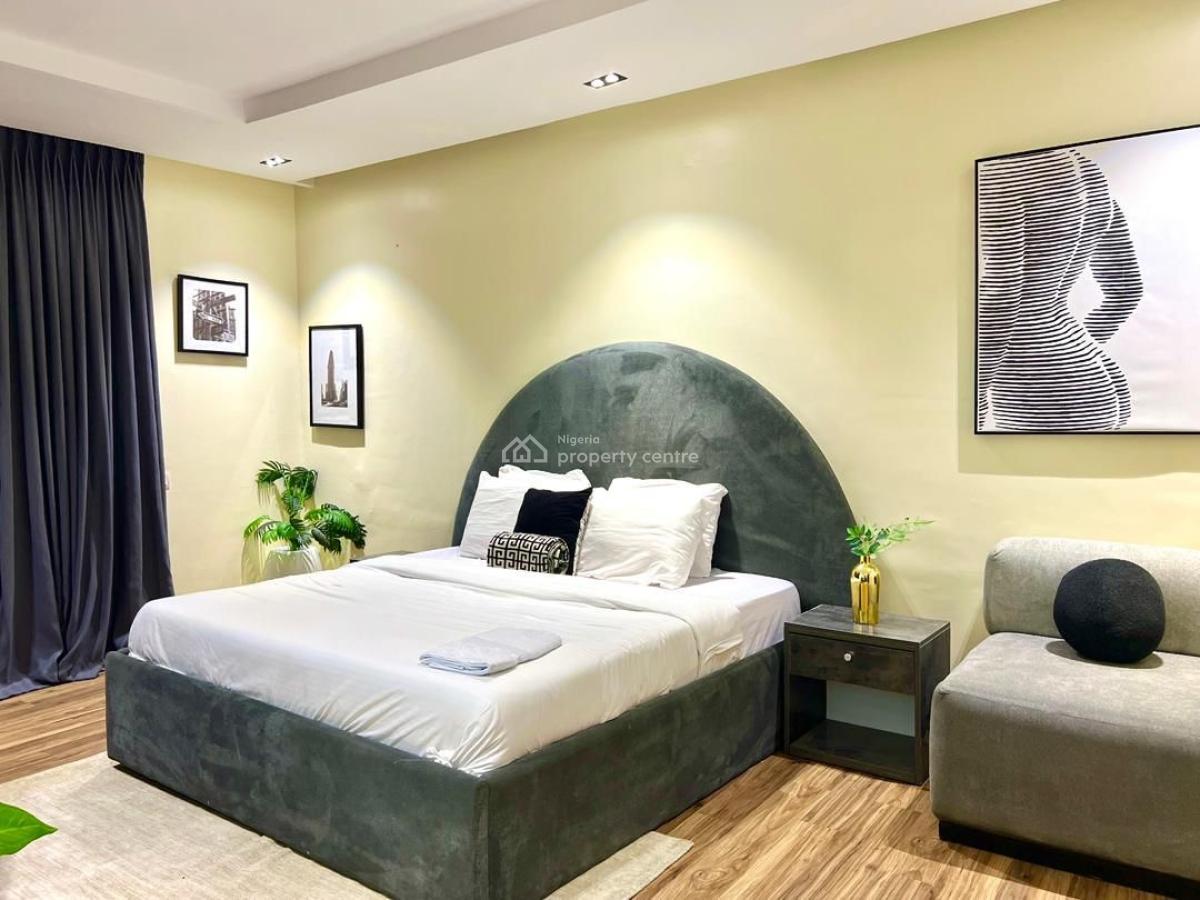 a Very Sweet and Spacious Stand Alone Apartment Located in a Serene a, Lekki Phase 1, Lekki, Lagos, Flat / Apartment Short Let