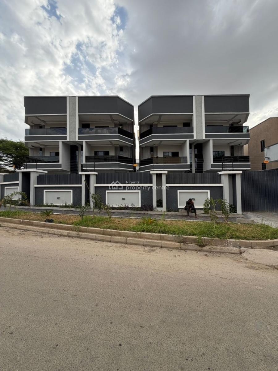 Luxury 4 Bedroom Luxurious Semidetached  Duplex 1 Room Bq, Utako, Abuja, Semi-detached Duplex for Sale
