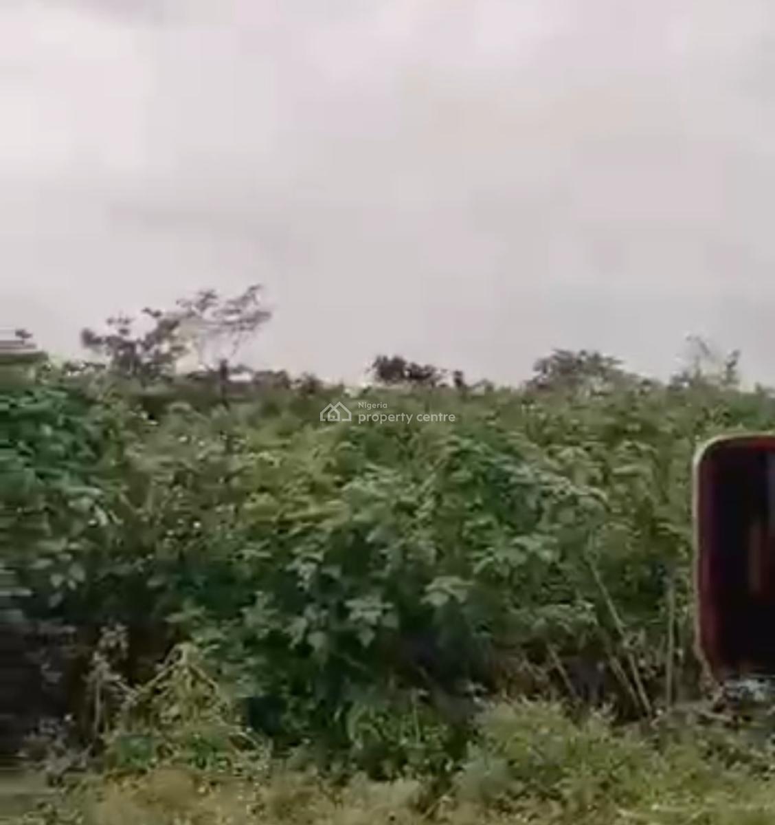 100acre of Land Along Lagos Ibadan Express Way, 100acre of Land Along Lagos Ibadan Express Way  20mins Drive From Ibad, Ibadan, Oyo, Mixed-use Land for Sale