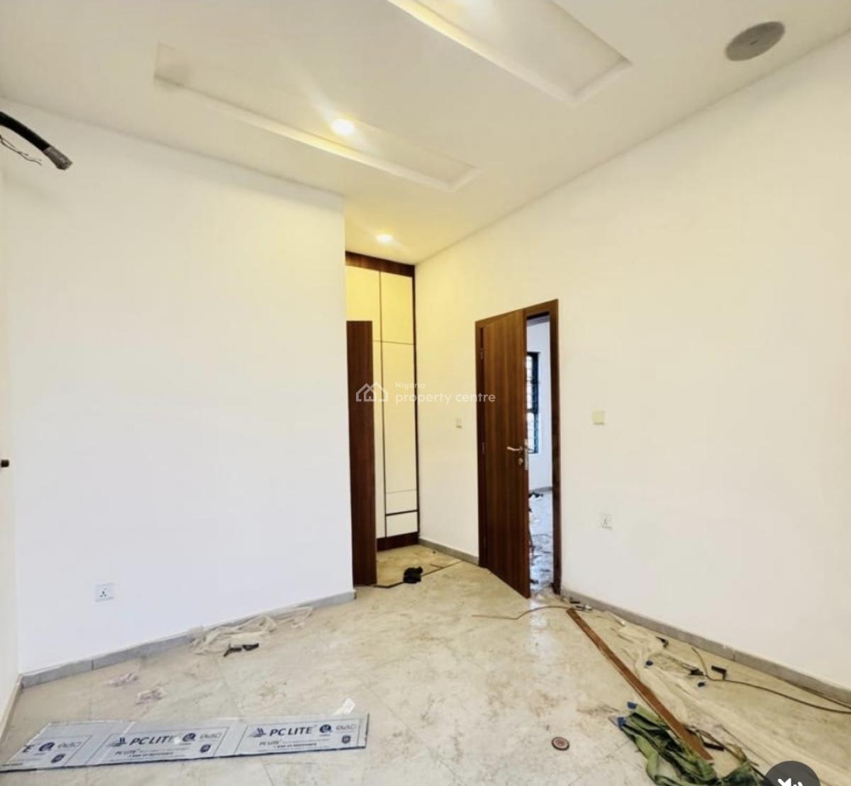 Self Service 4bedroom Semi Detached Duplex with Bq, Lekki Phase 1, Lekki, Lagos, Commercial Property for Rent
