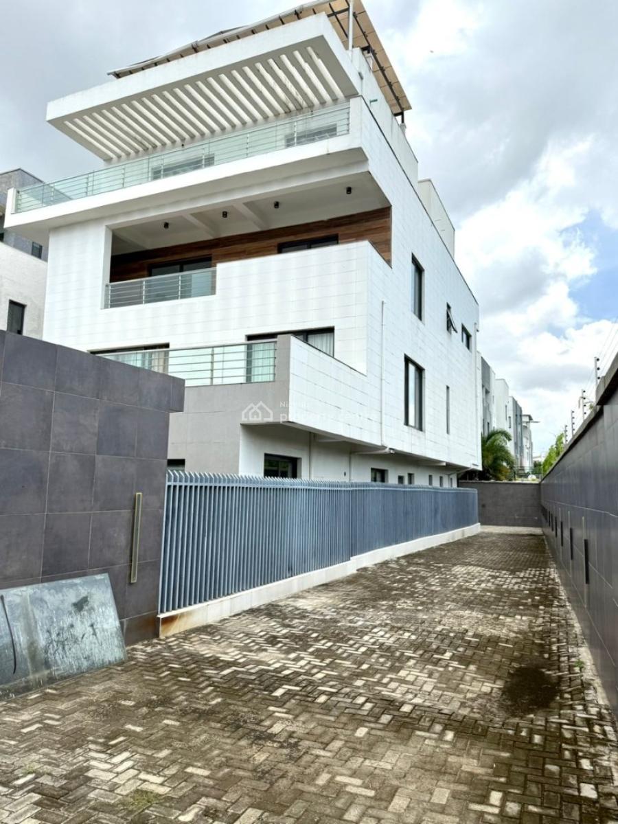 Waterfront 2245sqm Land and a House on It., Banana Island Ikoyi Lagos, Banana Island, Ikoyi, Lagos, Residential Land for Sale