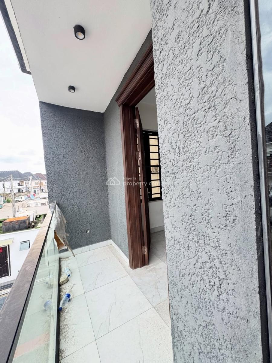 Executive  4-bedrooms Semi-detached Detached Duplex with Bq, Chevron, Lekki, Lagos, House for Sale