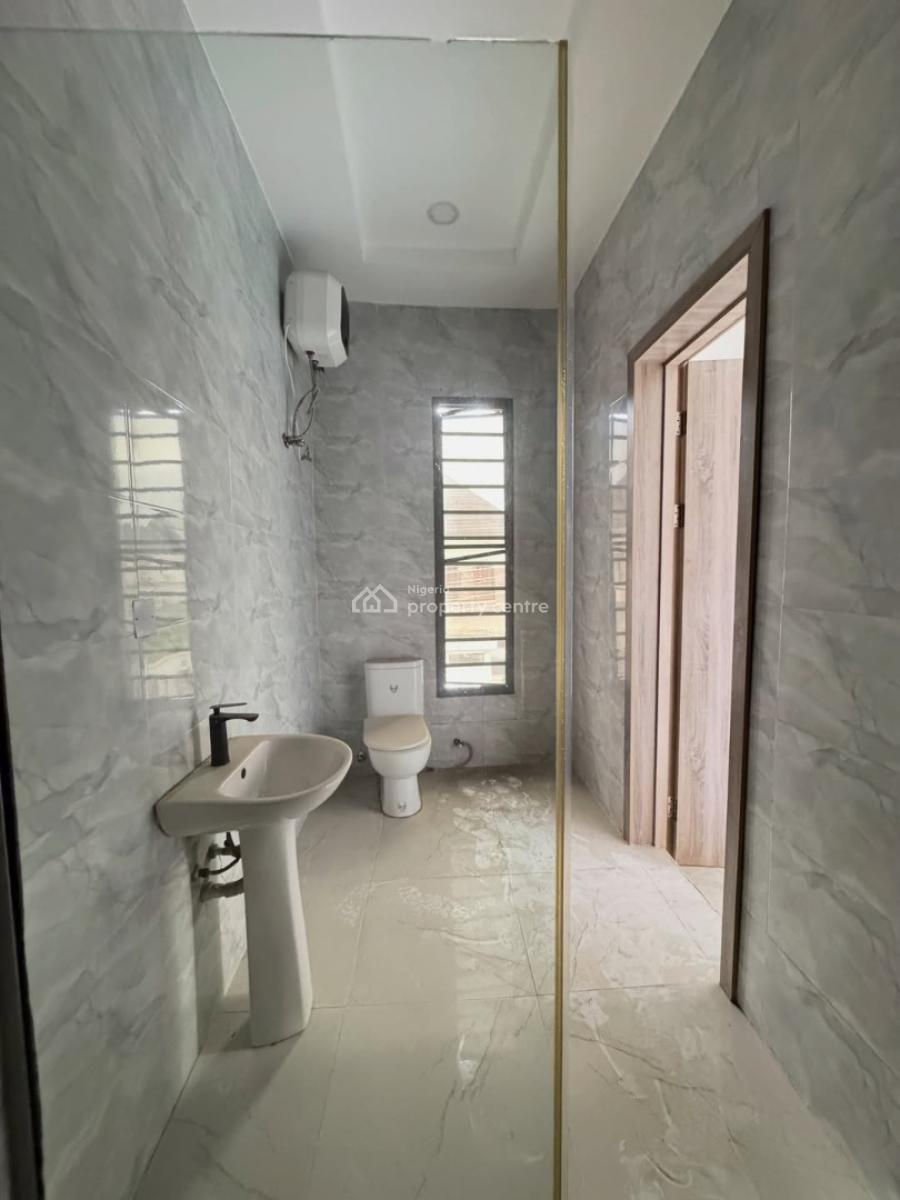 Executive  4-bedrooms Semi-detached Detached Duplex with Bq, Chevron, Lekki, Lagos, House for Sale