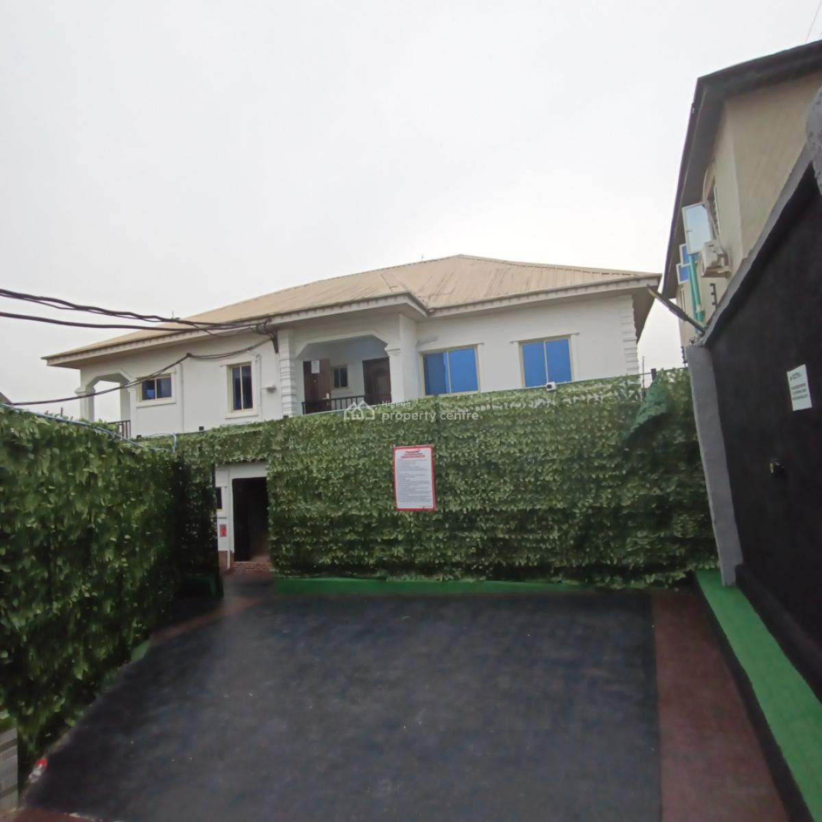 Magnificent Service Apartment Facility, Short Drive From Arepo, By Mountain Top University, Magboro, Ogun, Hotel / Guest House for Rent