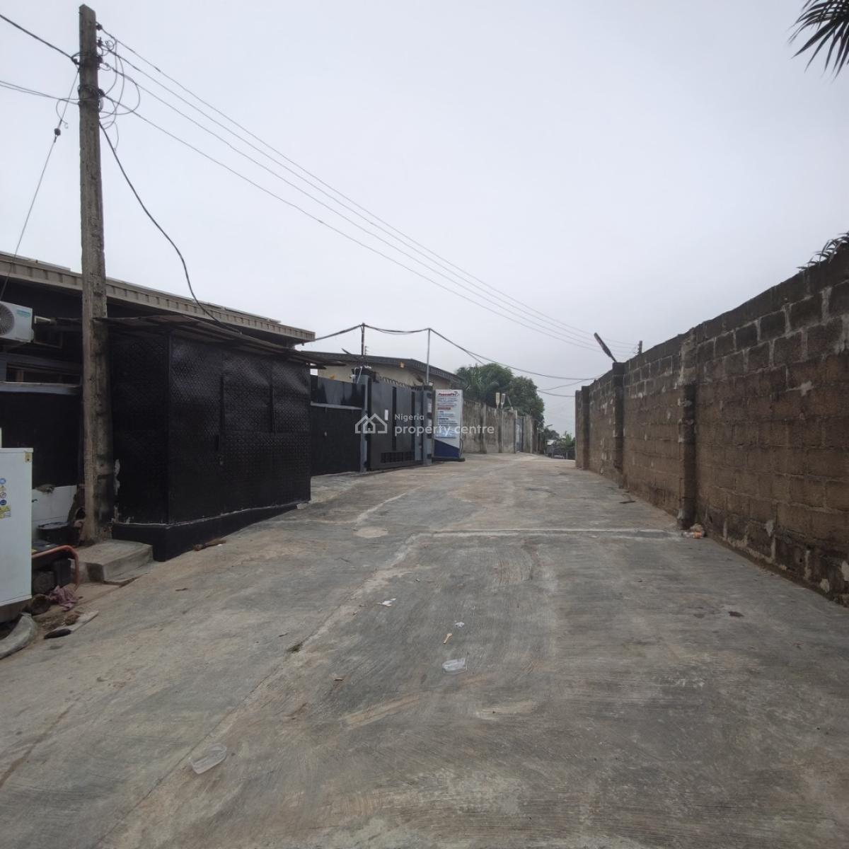 Magnificent Service Apartment Facility, Short Drive From Arepo, By Mountain Top University, Magboro, Ogun, Hotel / Guest House for Rent