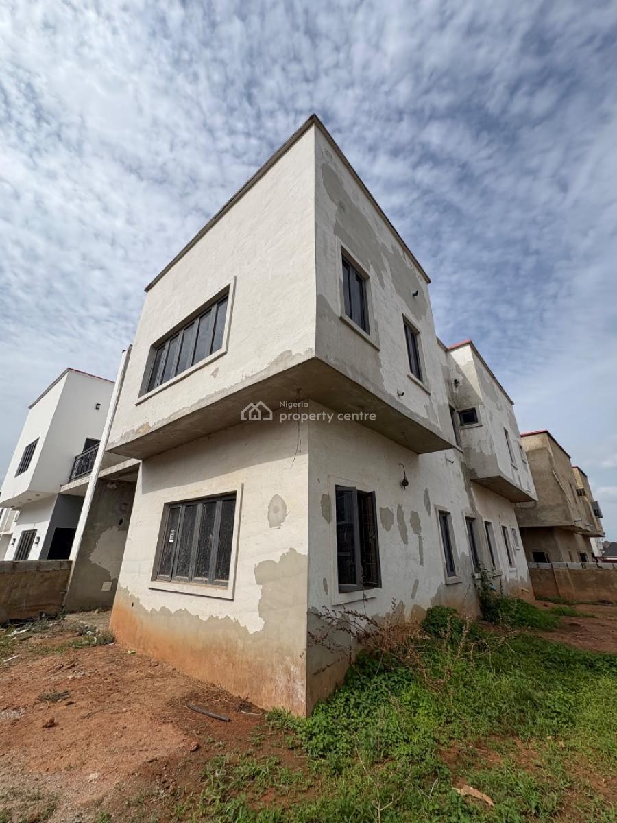 Spacious 4-bedroom Duplex, Von Axis, Lugbe District, Abuja, Semi-detached Duplex for Sale
