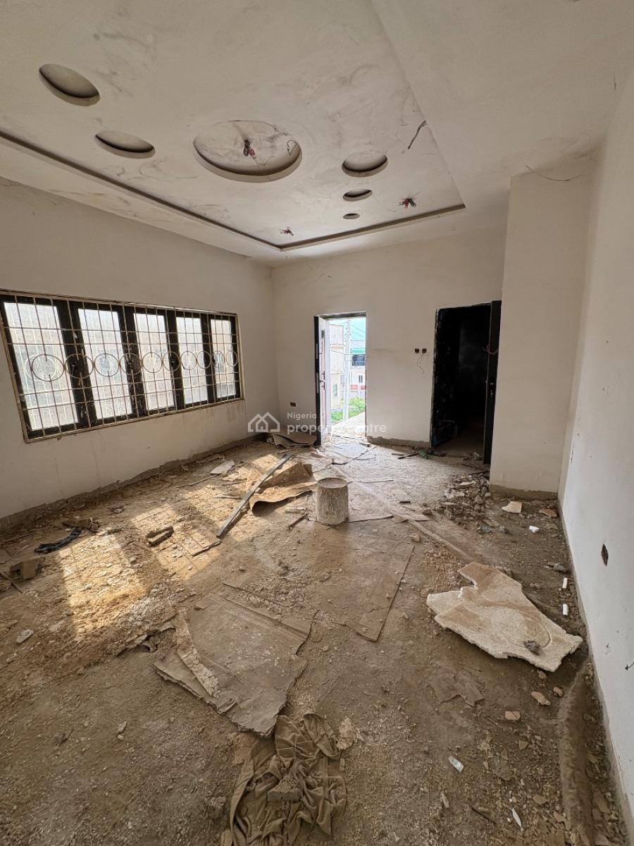Spacious 4-bedroom Duplex, Von Axis, Lugbe District, Abuja, Semi-detached Duplex for Sale