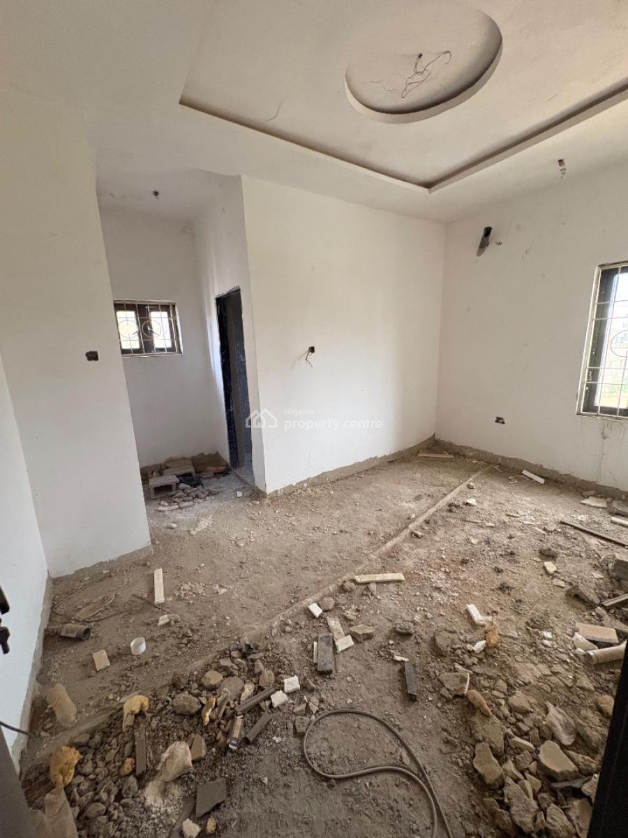 Spacious 4-bedroom Duplex, Von Axis, Lugbe District, Abuja, Semi-detached Duplex for Sale